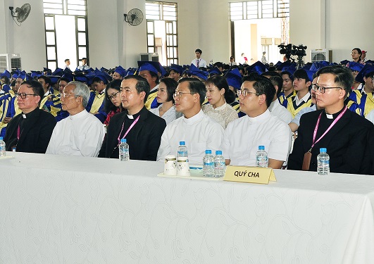 14052025TOANCANHLETRAOTOTNGHIEPHINH01.JPG