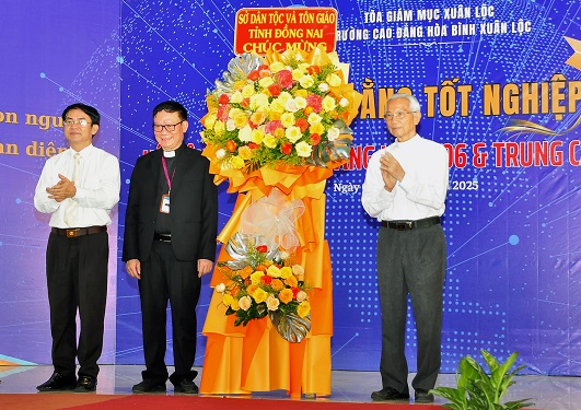14052025TRAOBANGOTOTNGHIEPHINH03.JPG