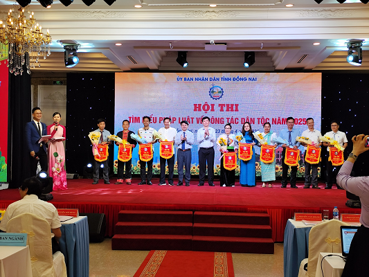 24042025HOTHIDANTOCHINH02.png